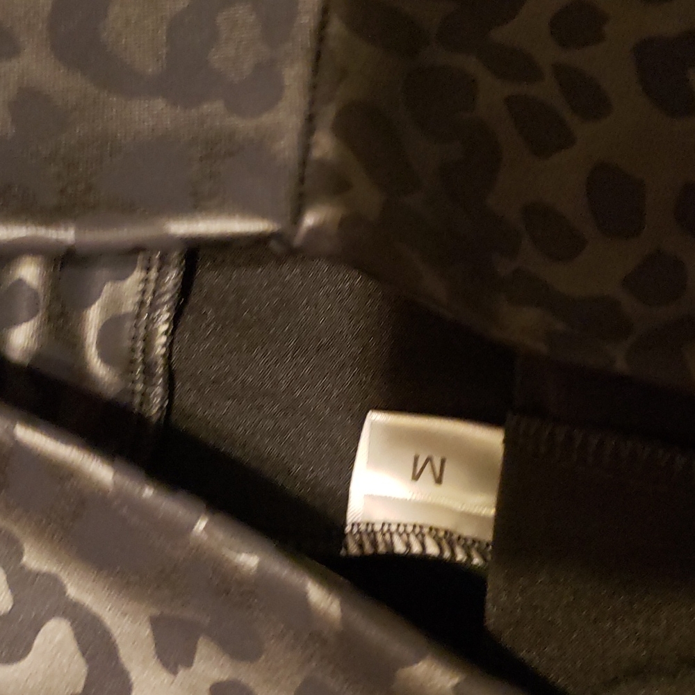 Black Leopard Faux Leather Leggings - Picture 5 of 5